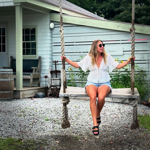 Meet your Posher, Elizabeth - Picture 5 of 7